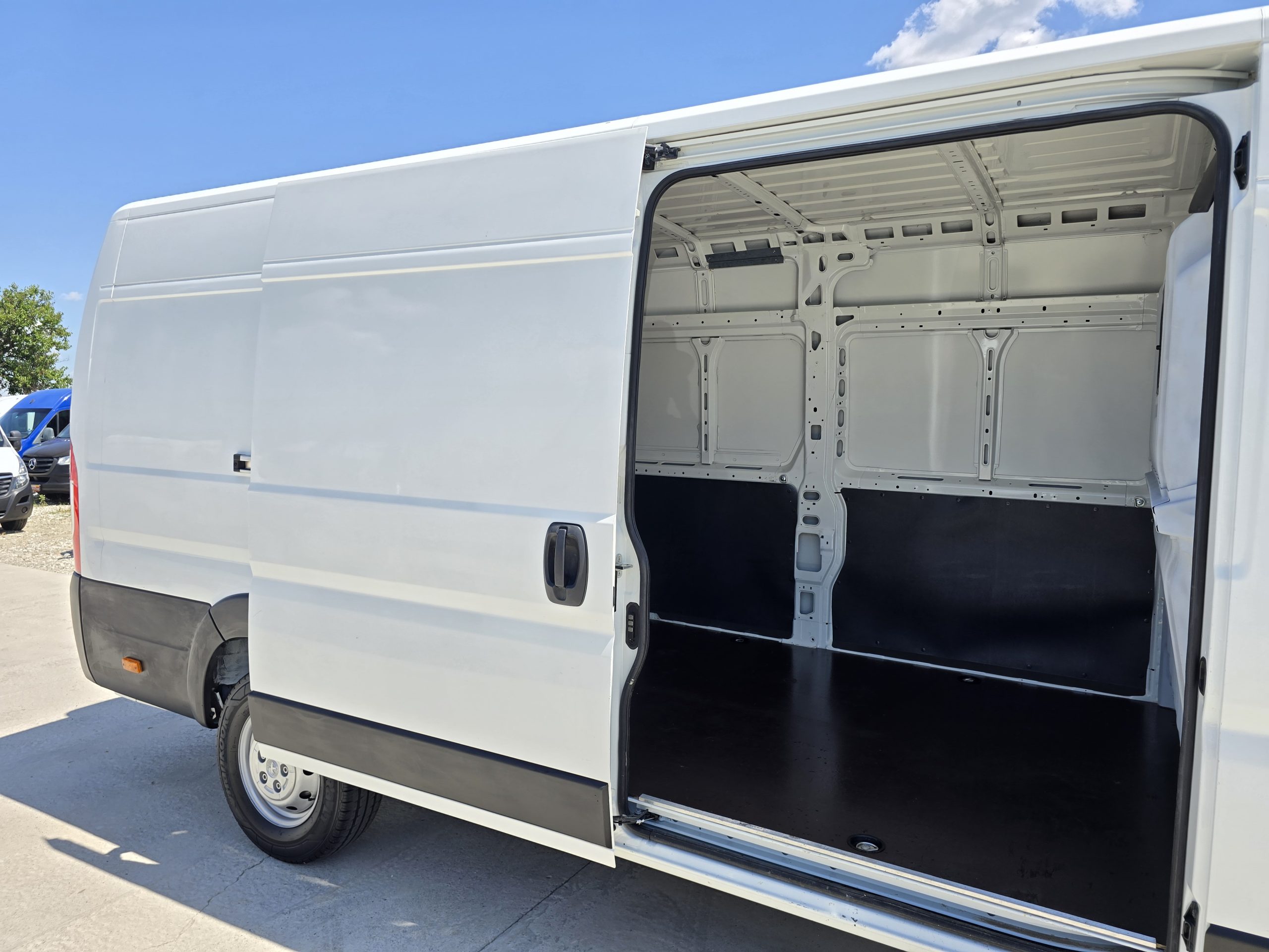 PEUGEOT BOXER L4H2 Long