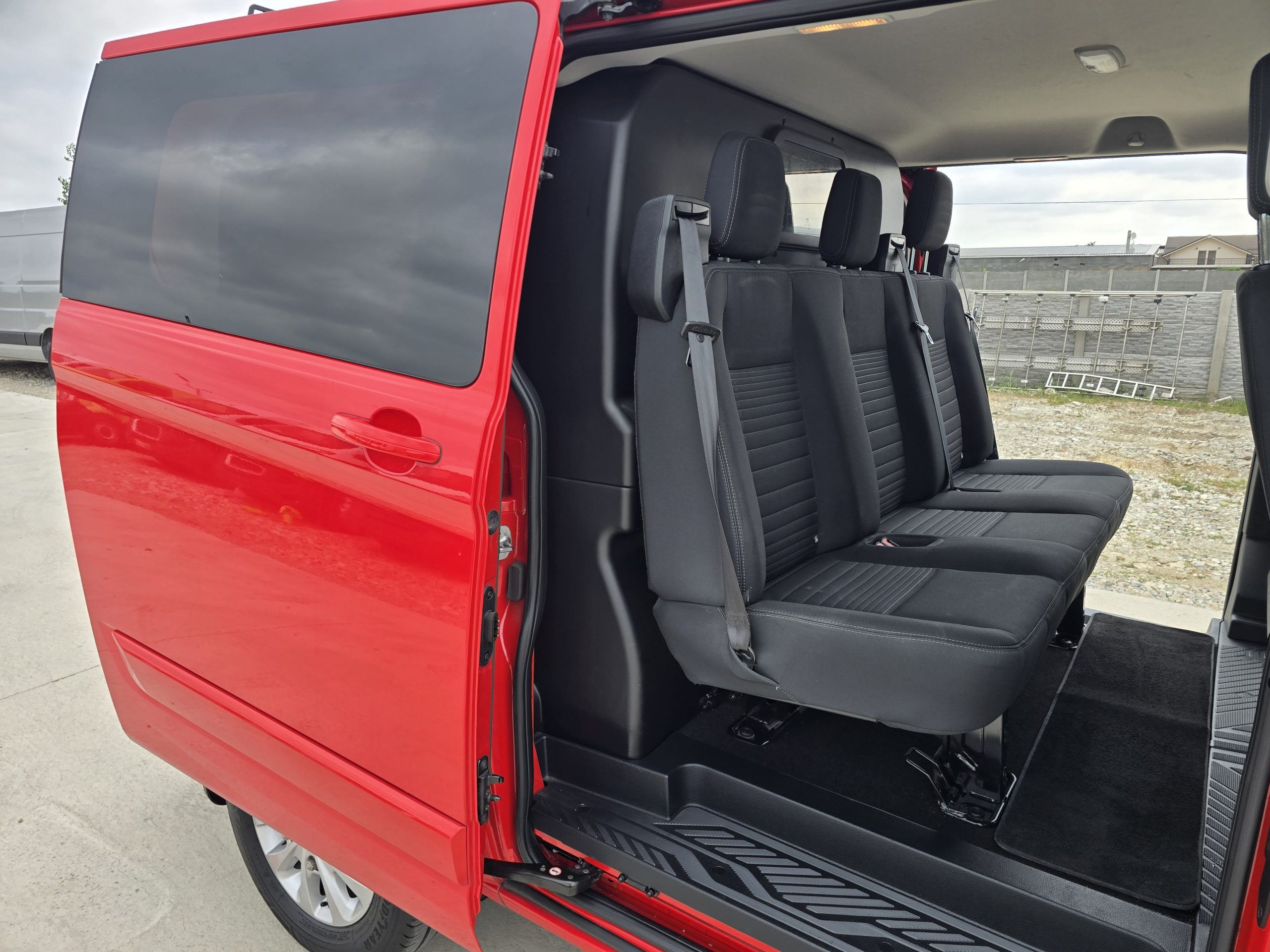 FORD CUSTOM DOKA MIXT 5 LOCURI+MARFA PREMIUM EDITION