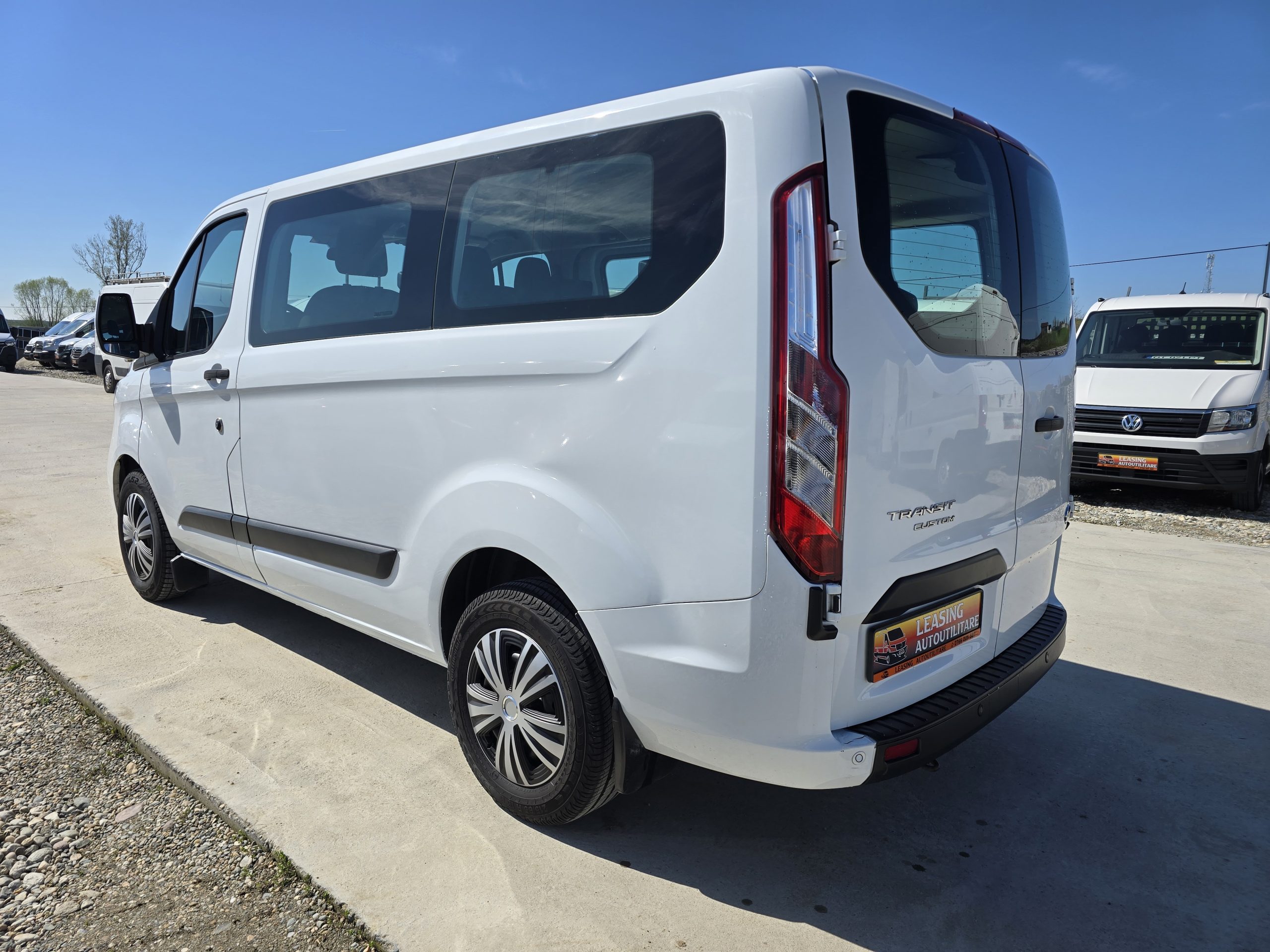 FORD NEW TRANSIT CUSTOM 9 LOCURI