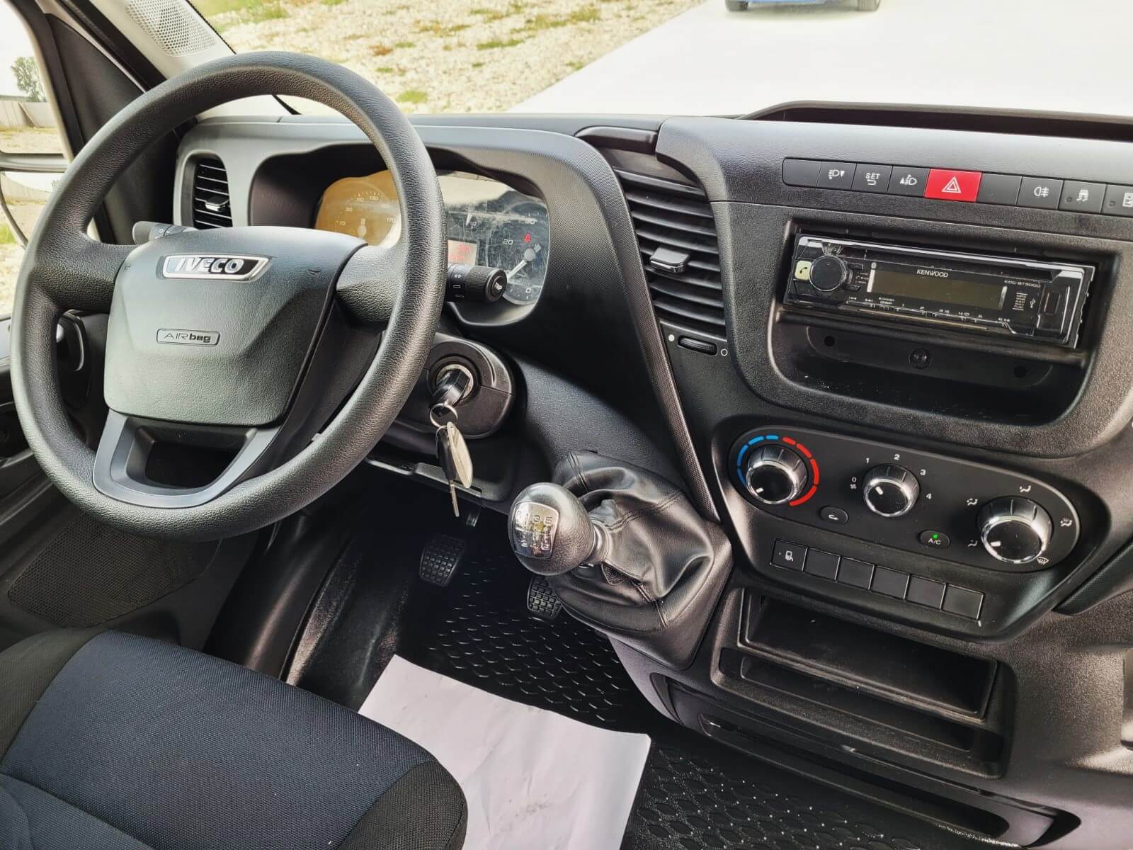 IVECO DAILY AXA DUBLA 2018 Leasing Autoutilitare