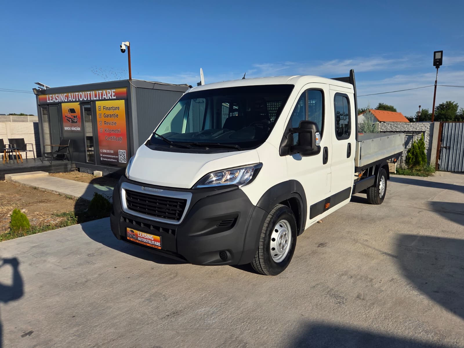 PEUGEOT BOXER DOKA 7 LOCURI + BENA L=3.30M