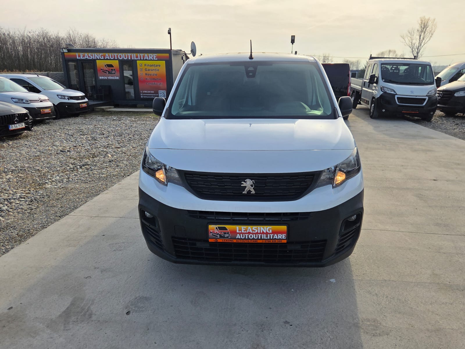 PEUGEOT NEW PARTNER