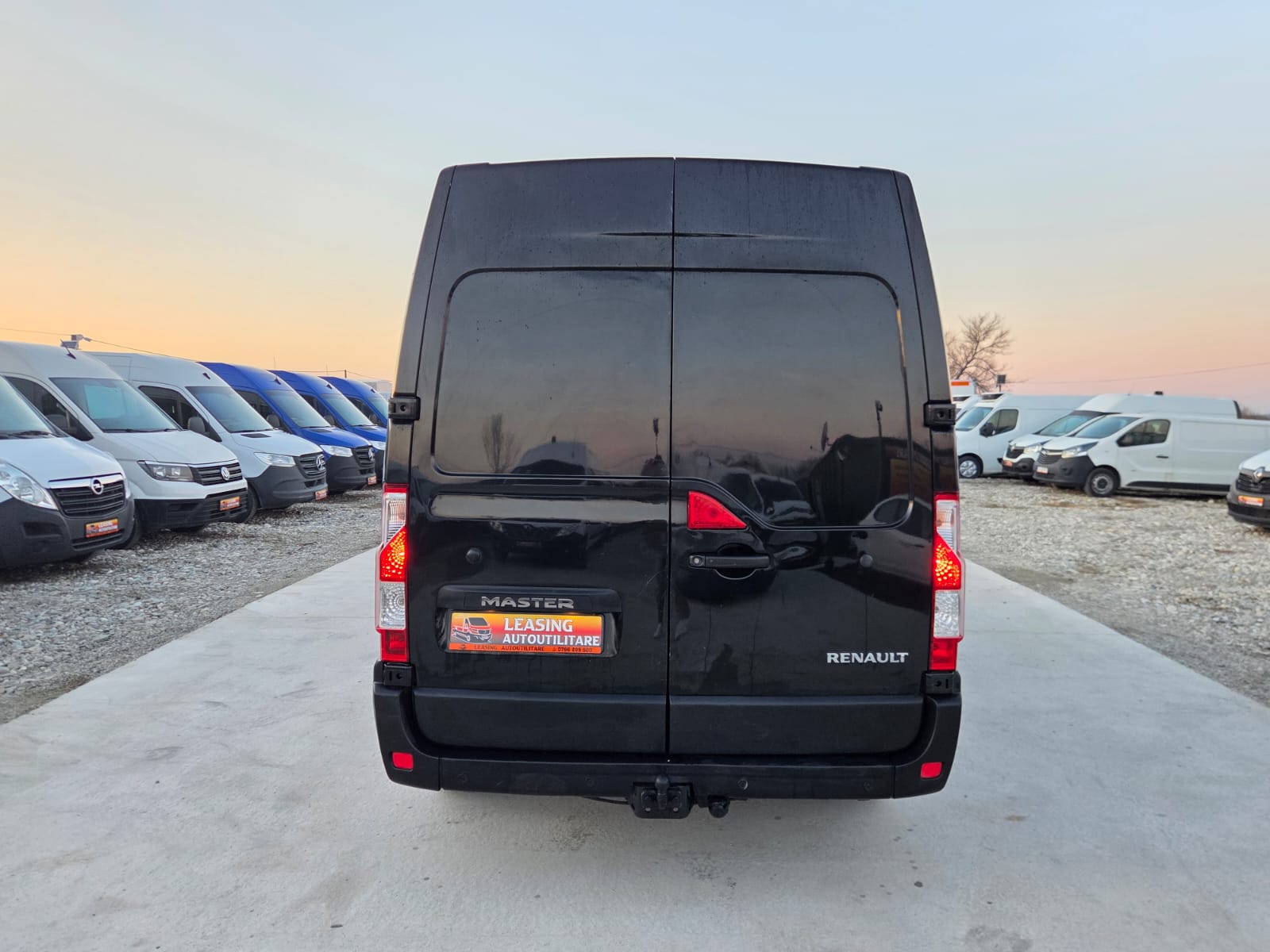 RENAULT MASTER L3H2 BLACK EDITION