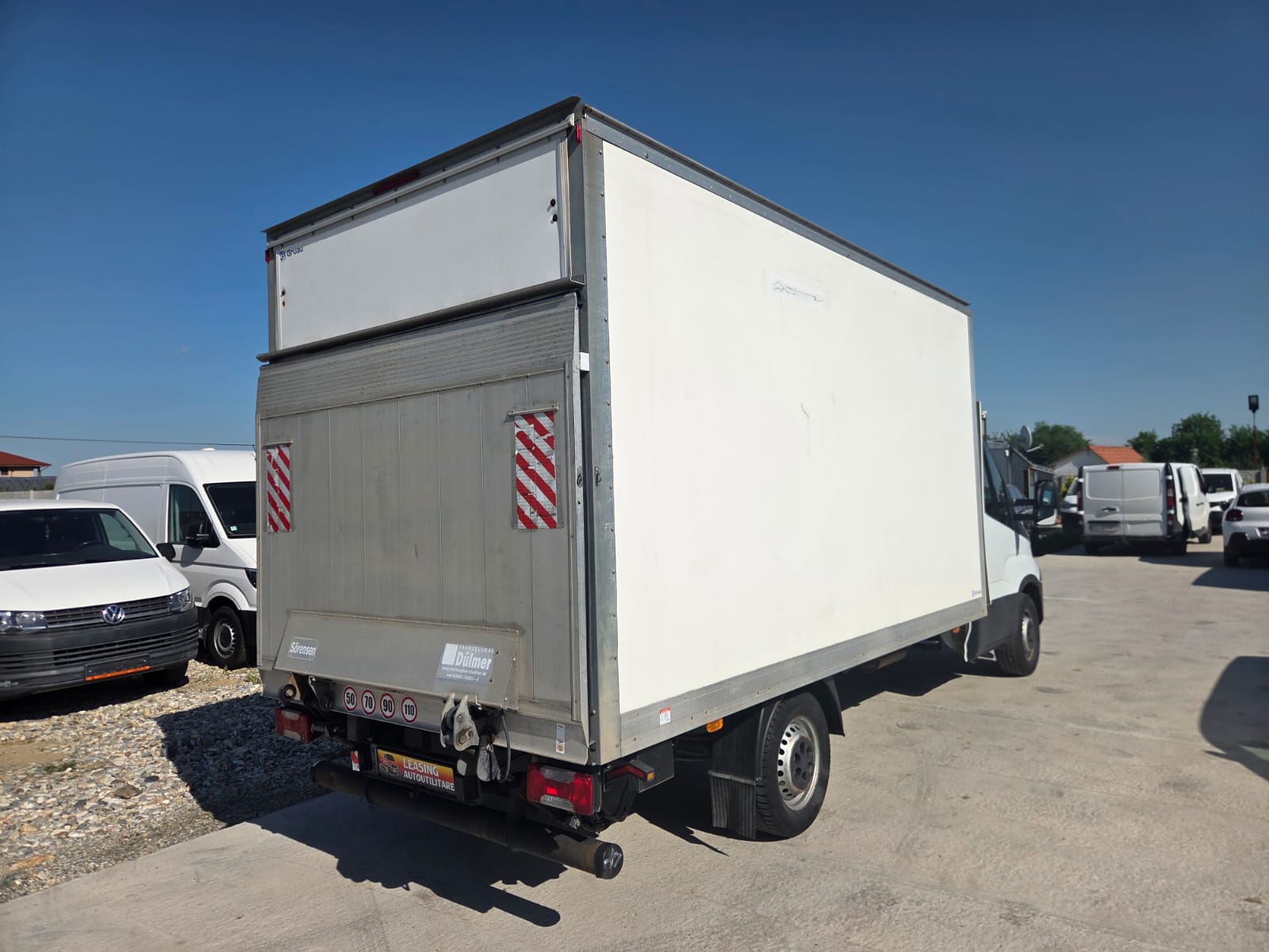 IVECO NEW DAILY CUB L=4.10M + LIFT HIDRAULIC