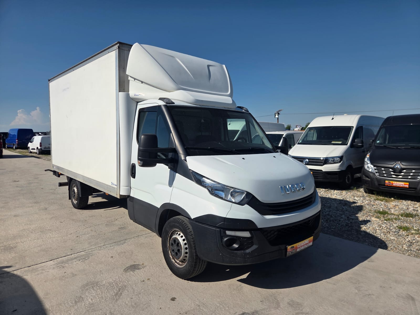 IVECO NEW DAILY CUB L=4.10M + LIFT HIDRAULIC