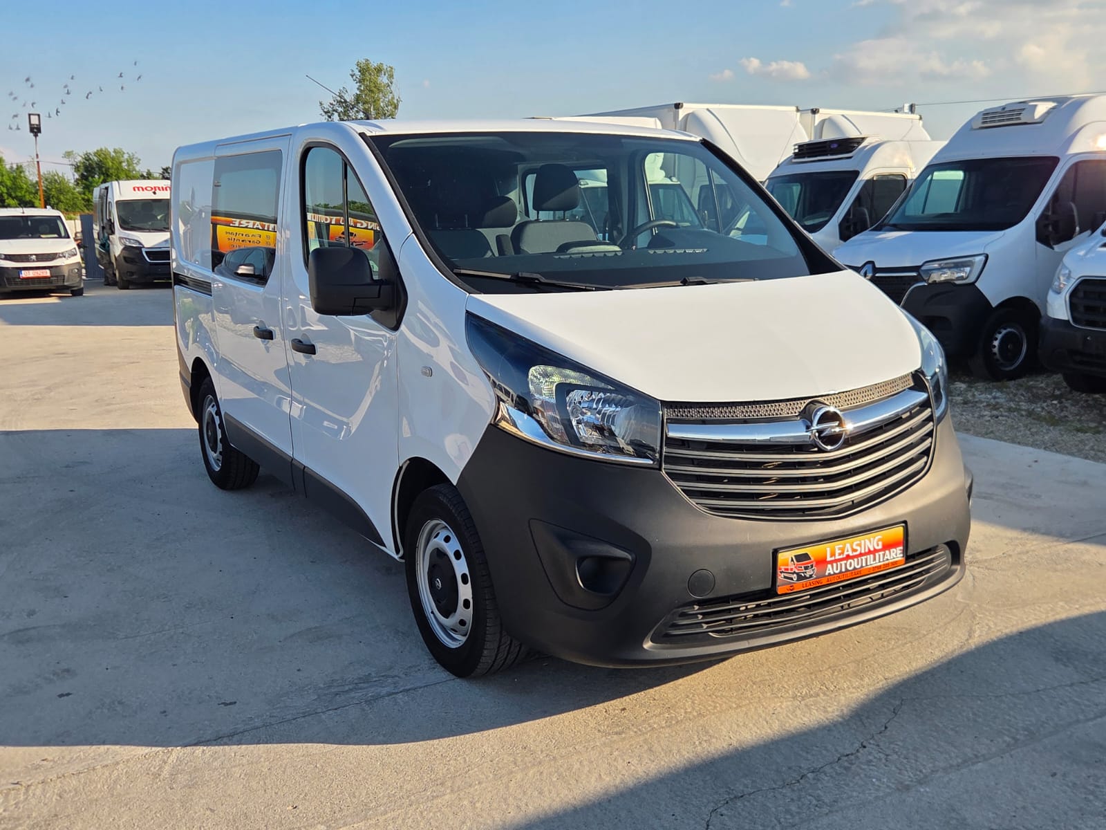 OPEL VIVARO DOKA 6 LOCURI+DUBA 7 UNITATI IN STOC