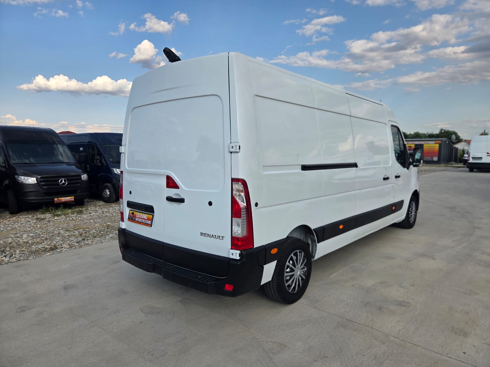 RENAULT NEW MASTER L3H2