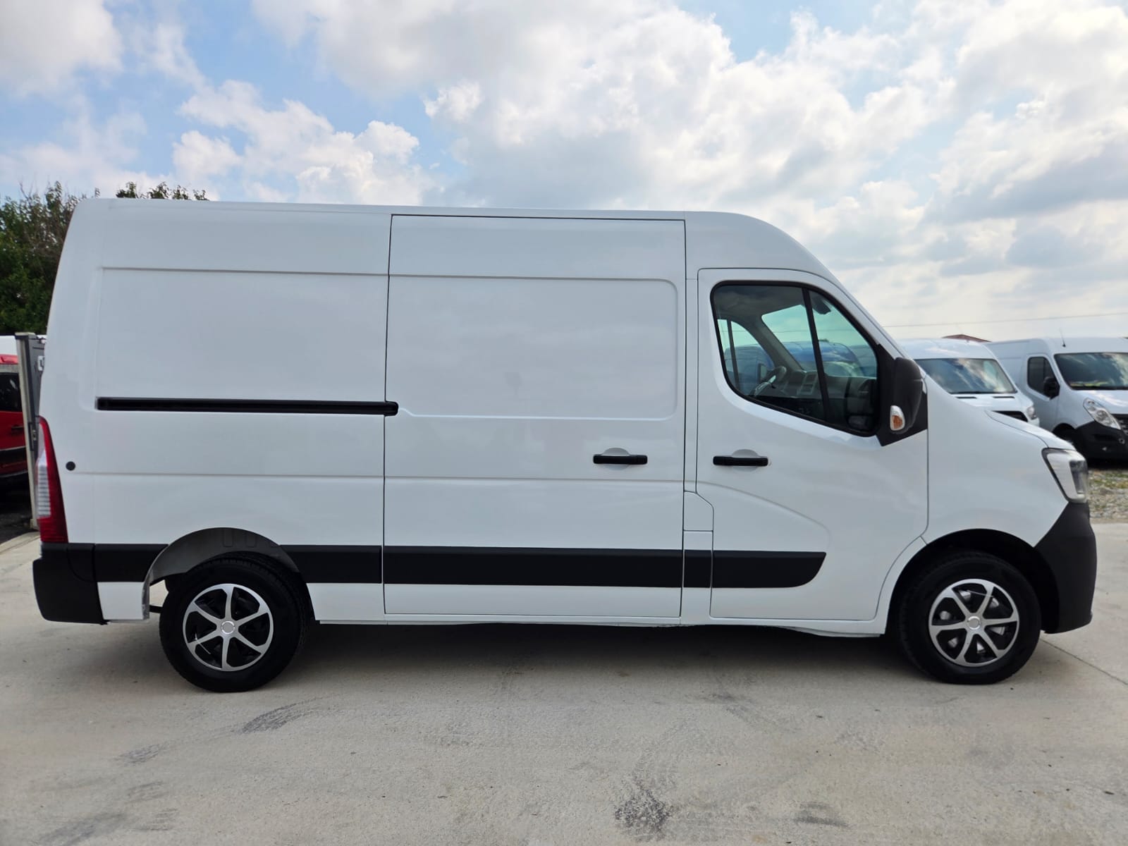 RENAULT NEW MASTER L2H2